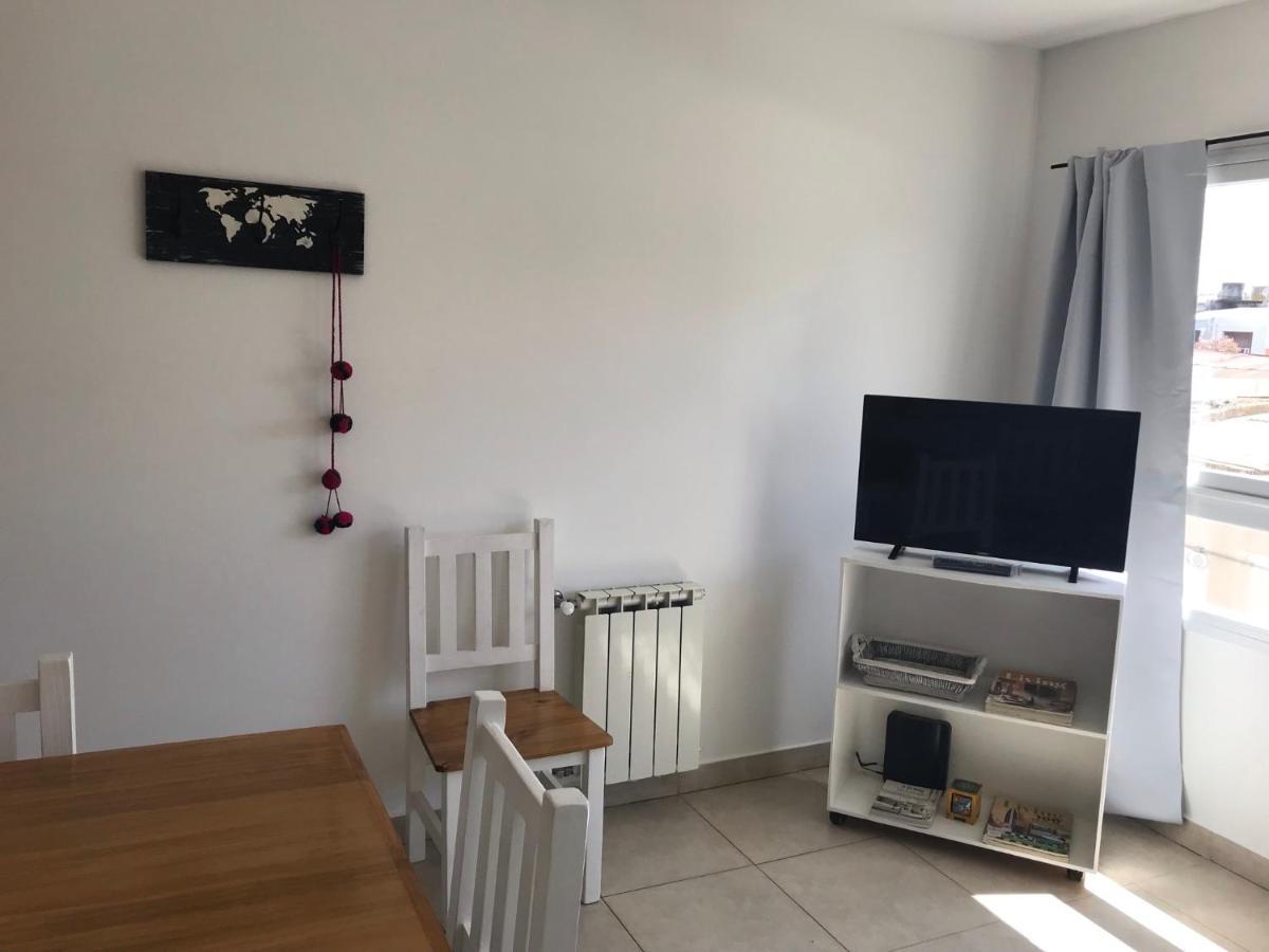 Dto Nuevo Barrio Universitario II , Wifi Y Cochera-Check In Express-Pet Friendly Bahia Blanca Luaran gambar